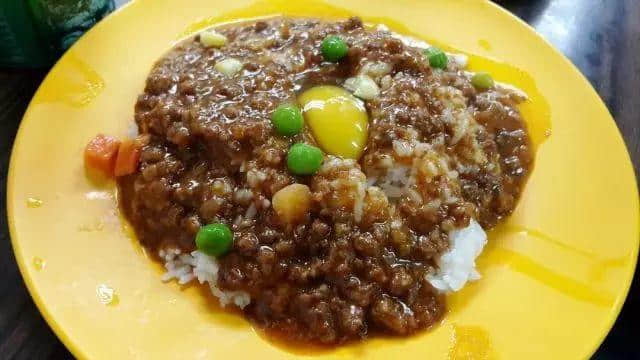 碟頭飯：窮人嘅恩物，平民嘅浪漫