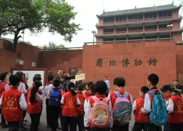 廣州小學(xué)開粵語課：母親教畀我哋嘅語言，都值得珍視