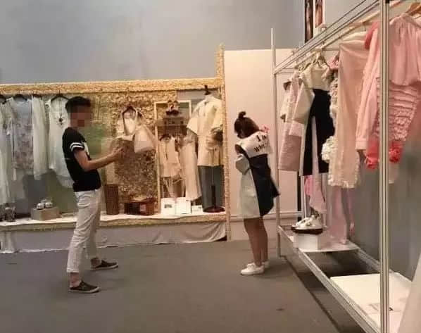 廣美畢業(yè)展又叒叕有展品被偷，廣州人離文明觀展還有多遠？