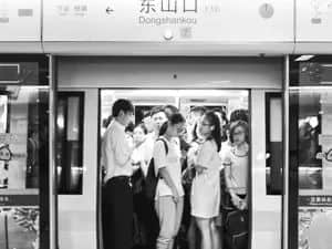 有個身家百億嘅廣州仔過生日，你唔準(zhǔn)備同佢講聲生日快樂？