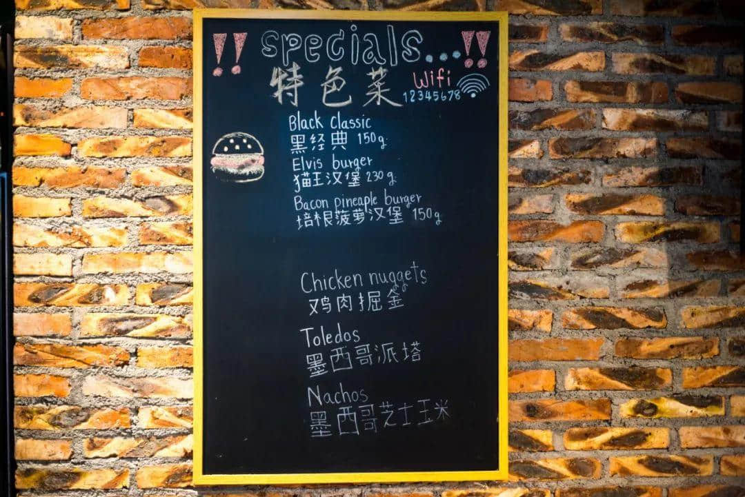 這家大學(xué)城里的隱秘漢堡店，讓你知道漢堡真正的味道