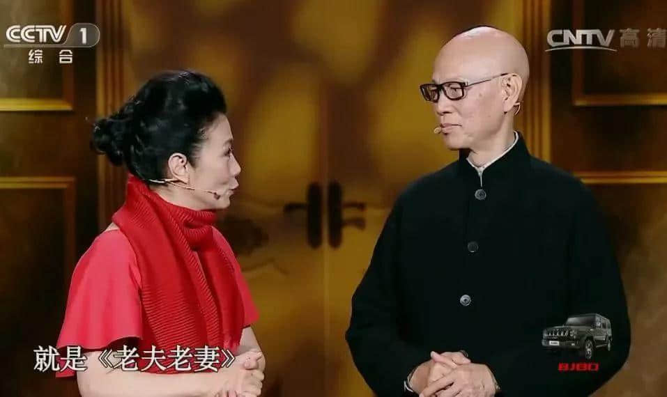 這位自帶BGM的喜劇演員身上，有你不知道的香港粵劇浮沉史