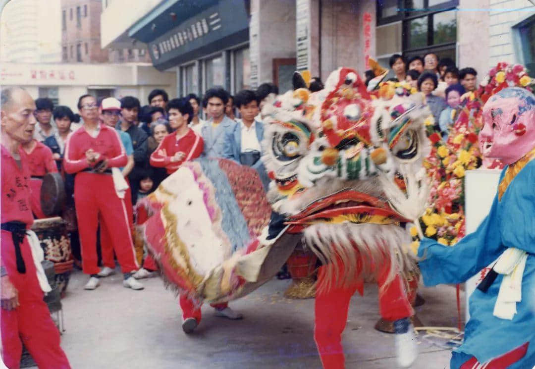 33年，這家服務(wù)了幾代廣州人的海鮮酒家卻越做越年輕了！