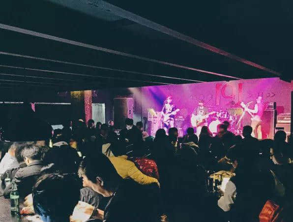 等來夏天的本土livehouse，終究敵不過音樂餐吧