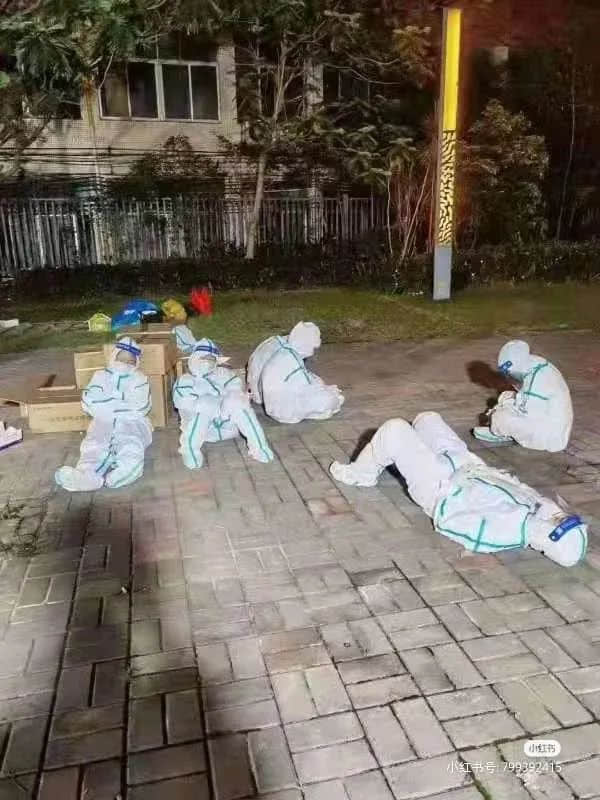 昨夜奇跡，上下九重現人山人海光輝歲月??？