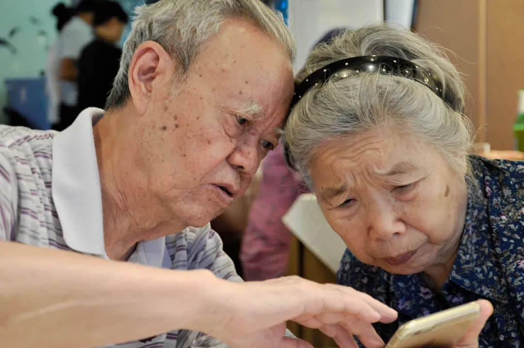 與其嘲笑上?！叭嗽O(shè)”崩塌，廣州人不如未雨綢繆