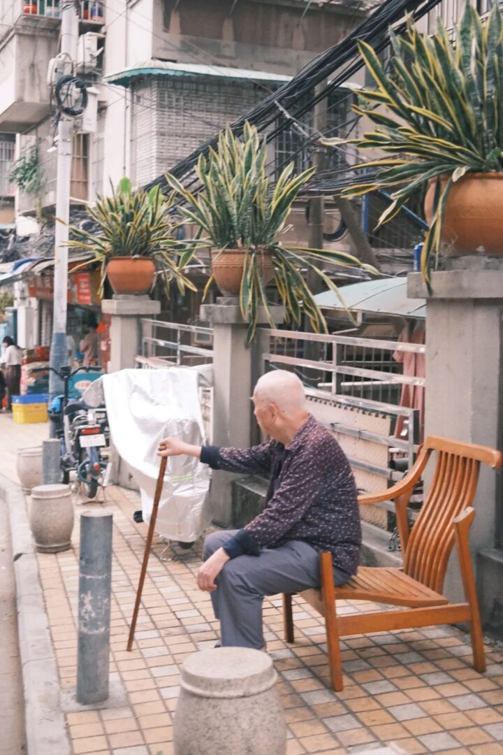 象崗山不是“小重慶”，她只是凝固了的舊廣州……