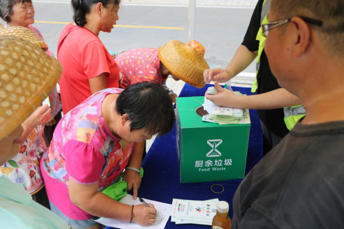 萬山鎮(zhèn)開展垃圾分類守護(hù)食品安全助力餐桌健康